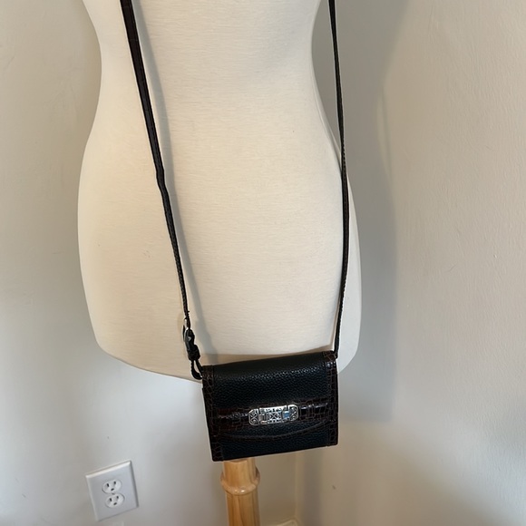 Brighton Trifold Blk/Brn wallet with crossbody strap (EUC) - Picture 3 of 10